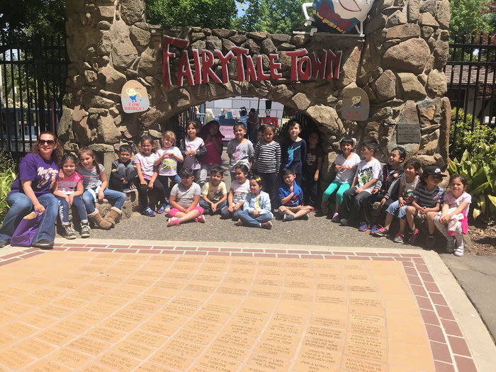 Sac Zoo and Fairy Tale Town